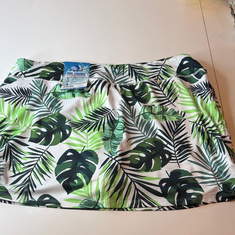 Reel Legends Green Leaf Print Skirt - Picture 7 of 9